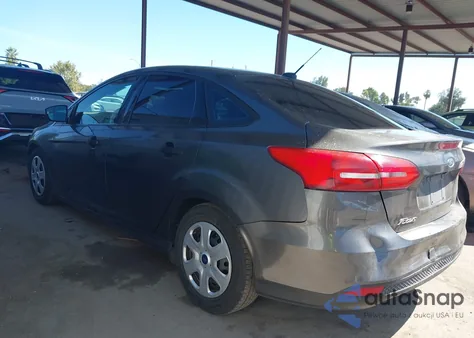 2016 Ford Focus S из США, поврежденный, VIN 1FADP3E24GL369953